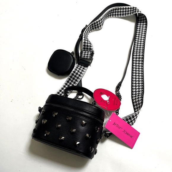 NWT BETSEY JOHNSON Studded Heart Crossbody + Pouch Black Top Handle Love Hearts - Picture 3 of 10